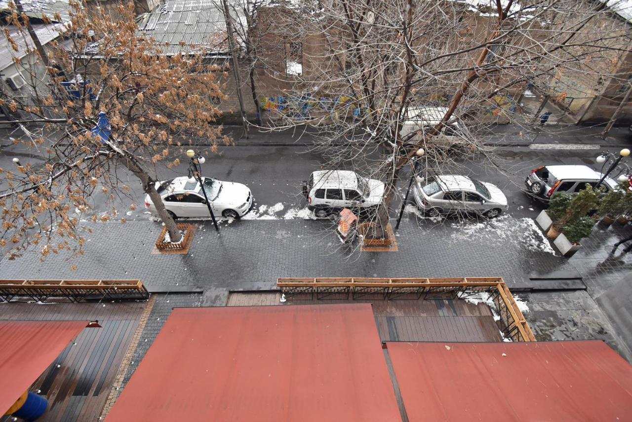 Armenak Apartment 5-Комнатная Yerevan Bagian luar foto
