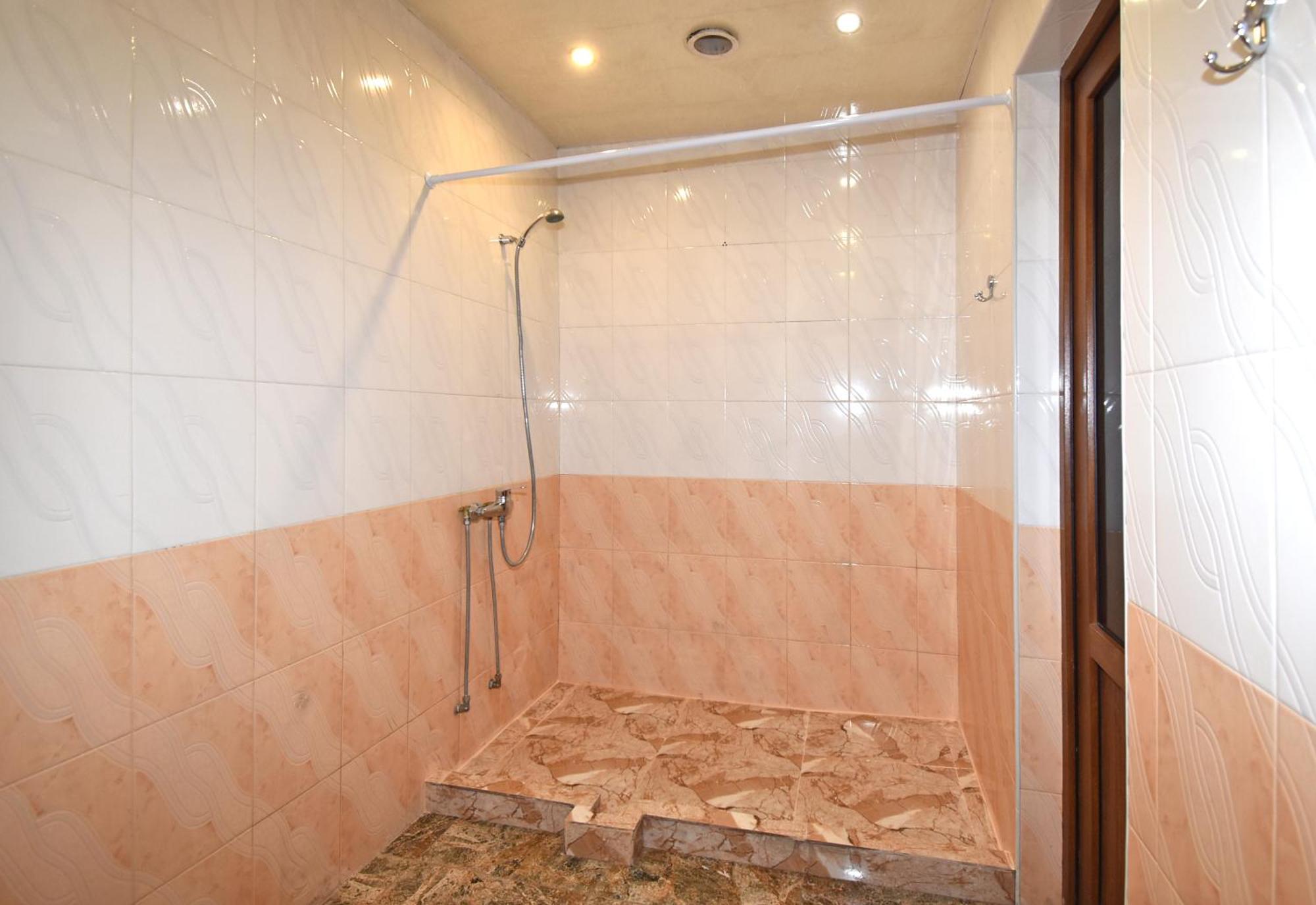 Armenak Apartment 5-Комнатная Yerevan Bagian luar foto